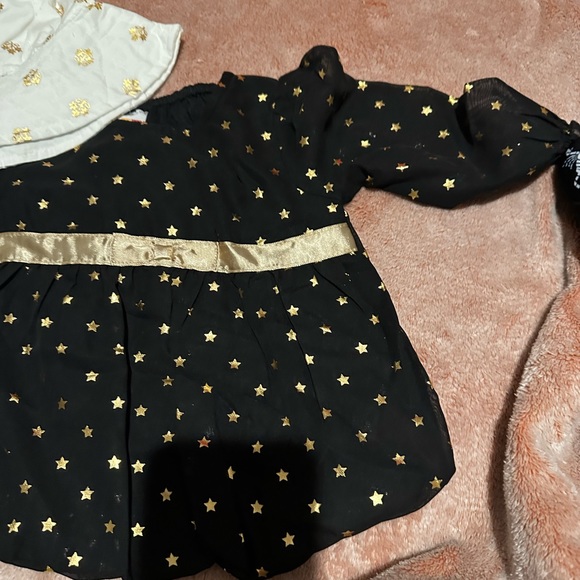 Baby Girl Gold/Black out fit size 6-9 months - Picture 4 of 6